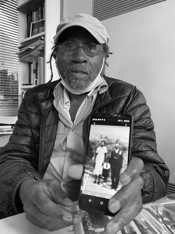 sample Artist Armet Francis at Autograph